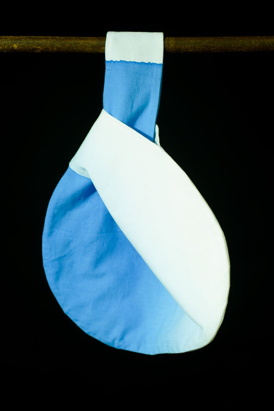 TOZAI Knot bag | blue gradient