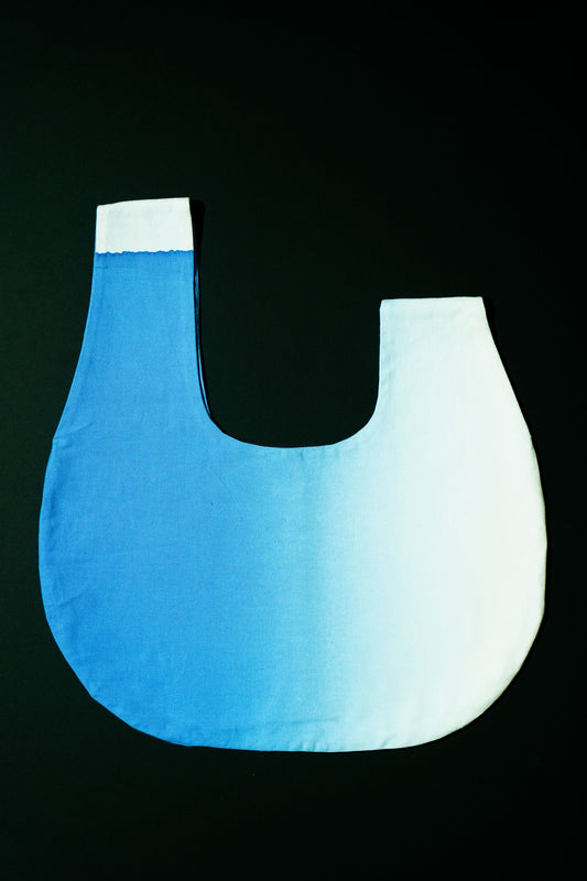 TOZAI Knot bag | blue gradient