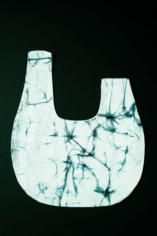 TOZAI Knot bag | Roketsu dyeing white